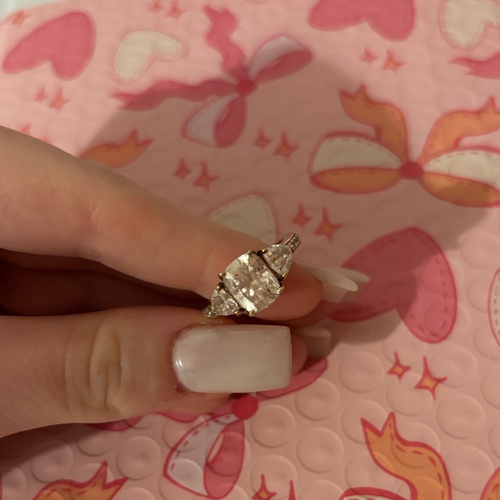Elegant Silver Women's Ring